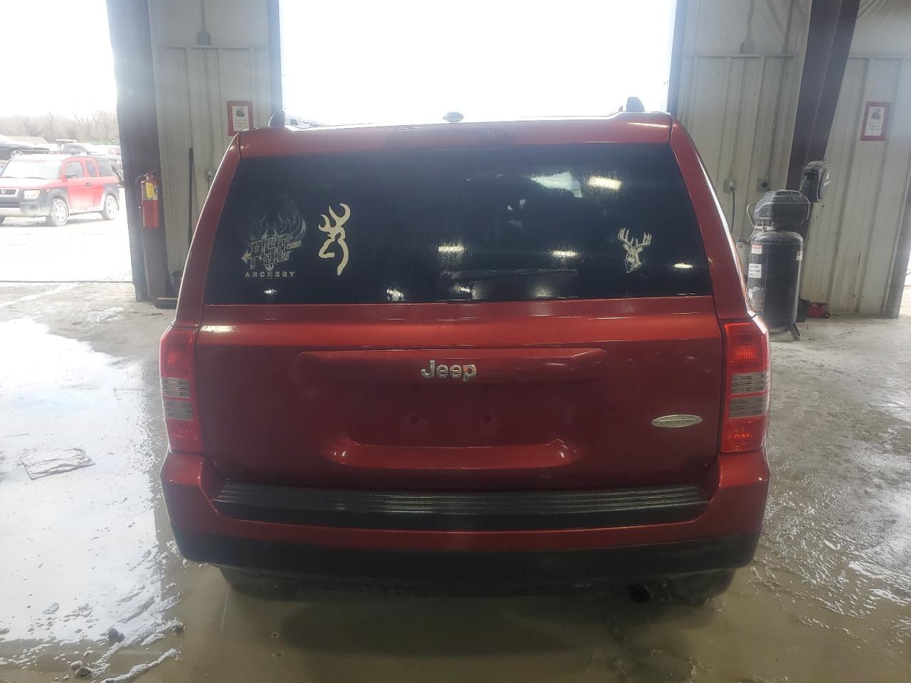 2014 Jeep Liberty (Patriot) VIN 1C4NJPFB5ED512468 Copart auction photo, front end / side damage thumbnail 6
