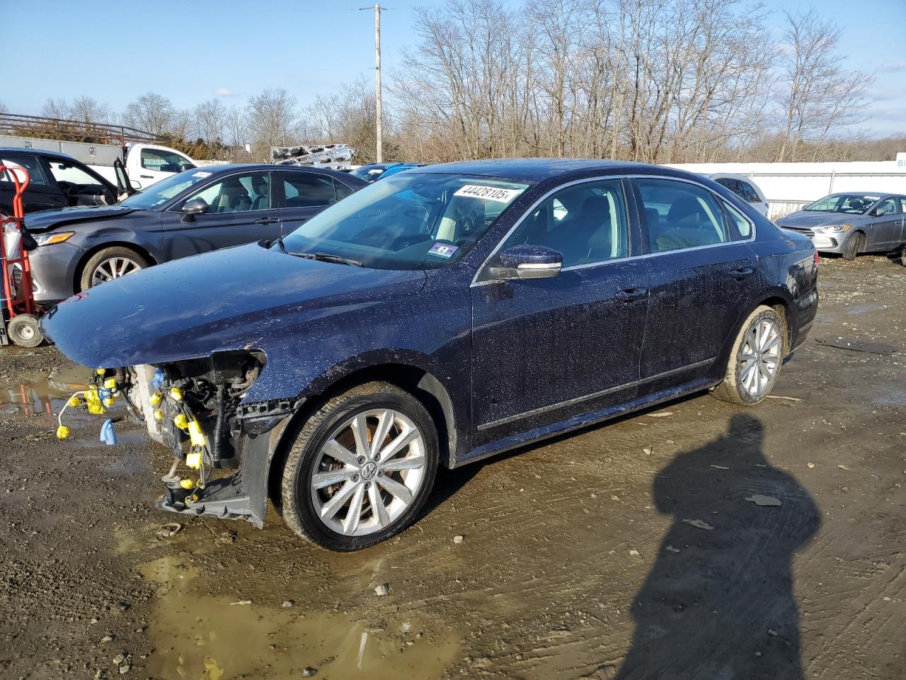 2014 Volkswagen Passat VIN 1VWCN7A32EC056010
