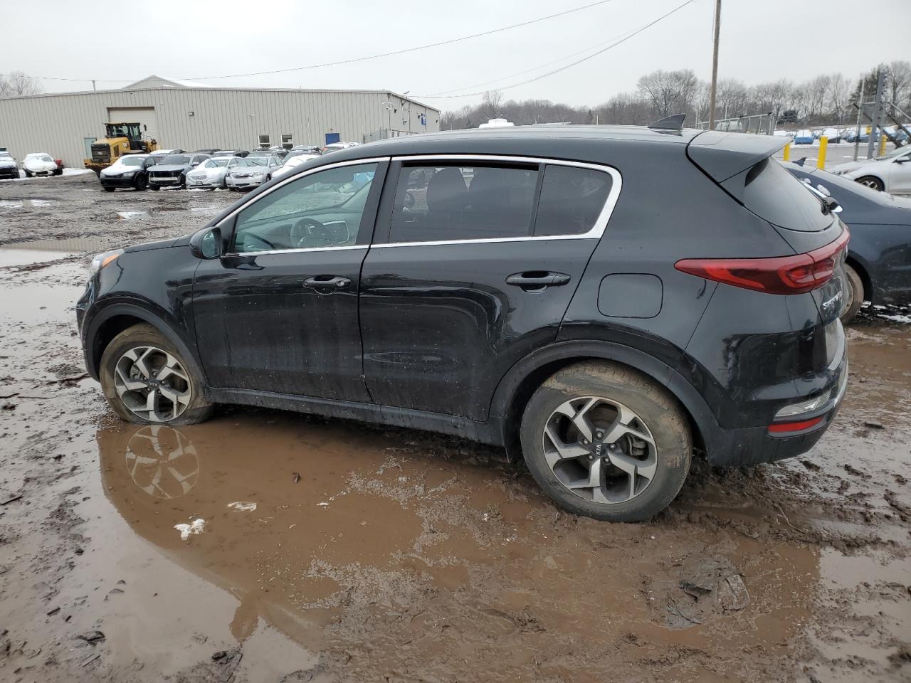 2022 KIA Sportage VIN KNDPM3AC2N7022237 Copart auction photo, vandalism damage thumbnail 2