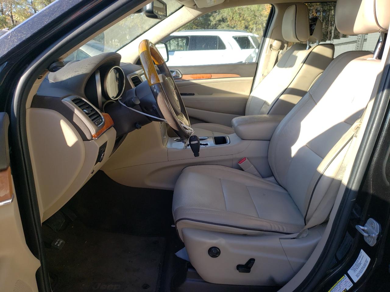 2011 Jeep Grand Cherokee VIN 1J4RS6GG7BC646610 Copart auction photo, front end / rear end damage thumbnail 7