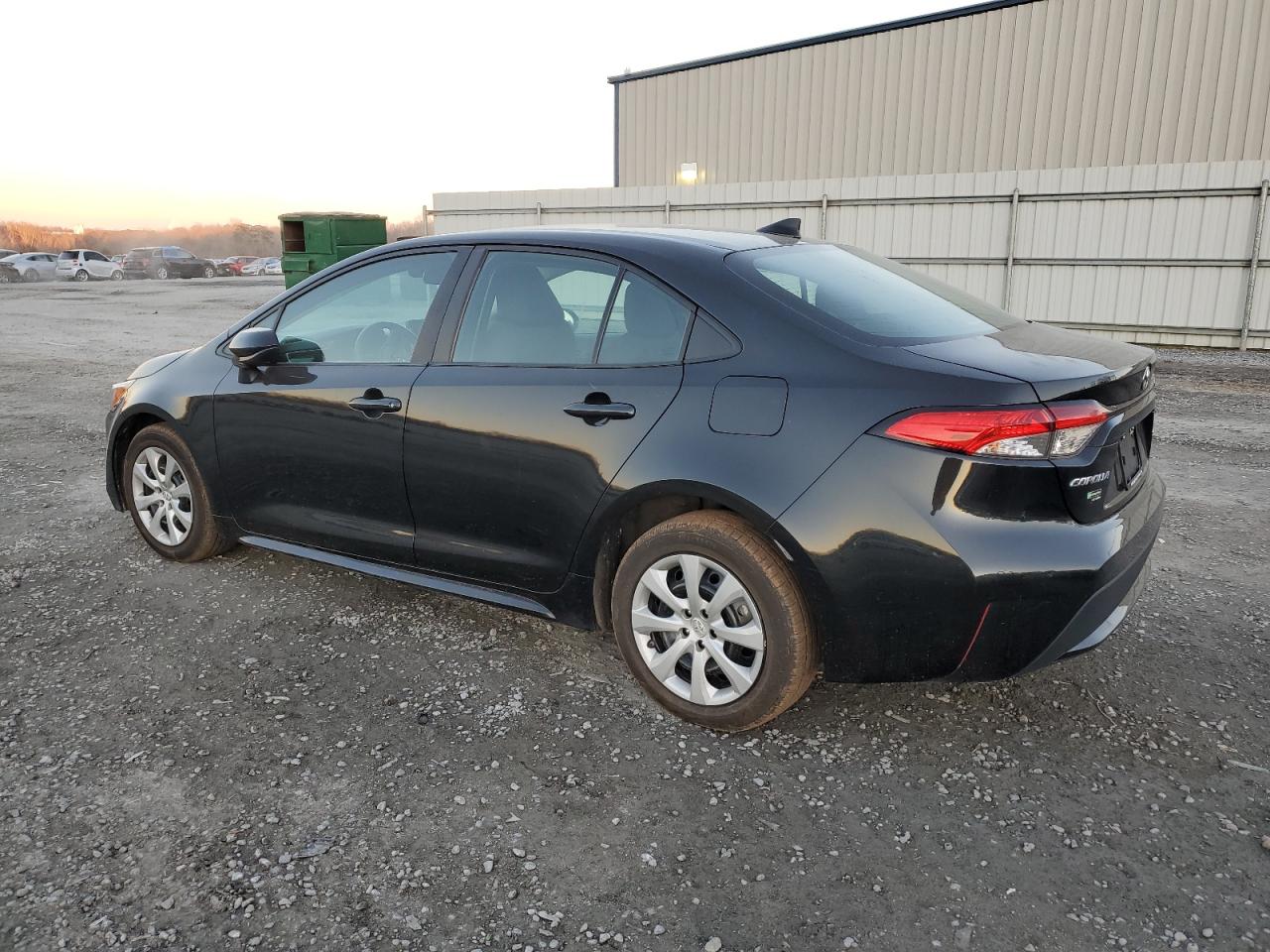 2022 Toyota Corolla VIN 5YFEPMAE1NP367893 Copart auction photo, front end / side damage thumbnail 2