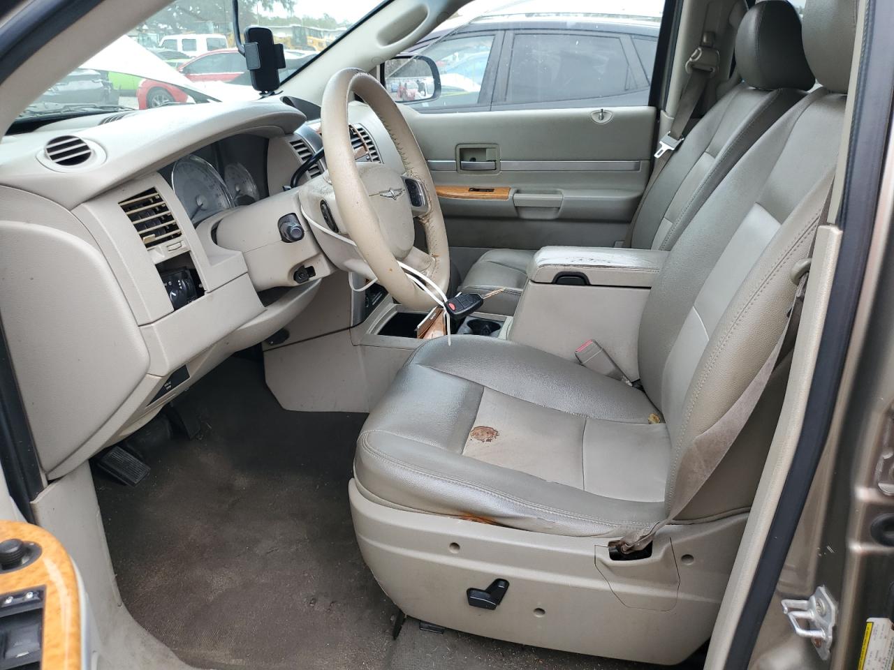 2007 Chrysler Aspen VIN 1A8HX58N47F521184 Copart auction photo, front end damage thumbnail 7