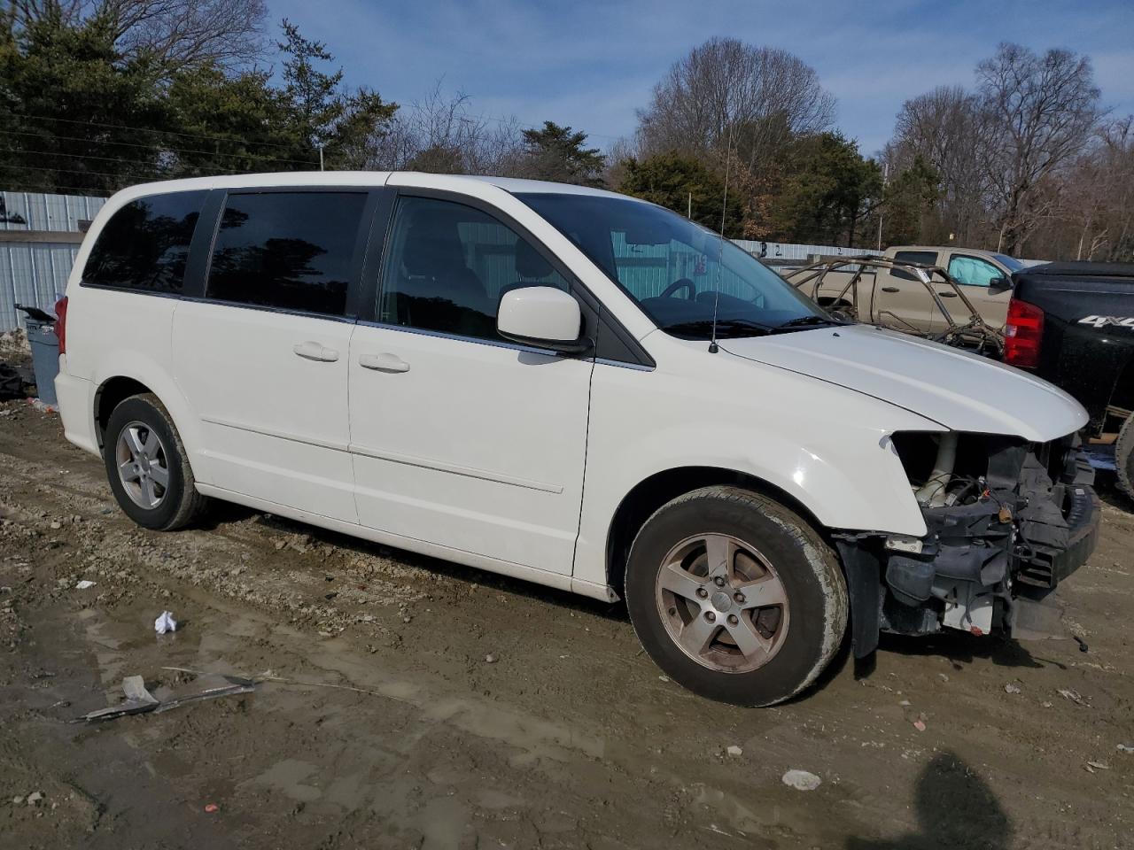2012 Dodge Caravan VIN 2C4RDGDG9CR151702 Copart auction photo, front end / minor dent/scratches damage thumbnail 4
