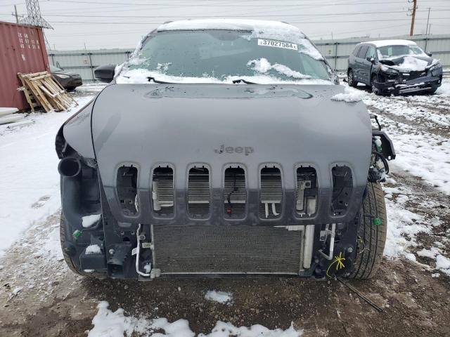 2017 Jeep Cherokee VIN 1C4PJMDS0HW647733 Copart auction photo, front end / rear end damage thumbnail 5