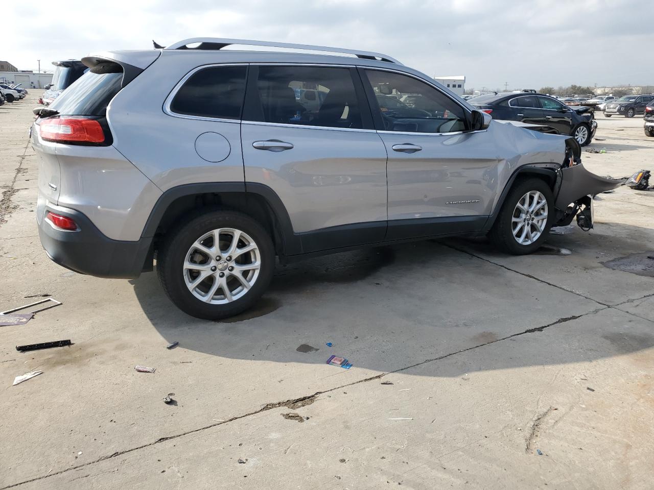 2015 Jeep Grand Cherokee VIN 1C4PJLCB4FW566484 Copart auction photo, front end damage thumbnail 3