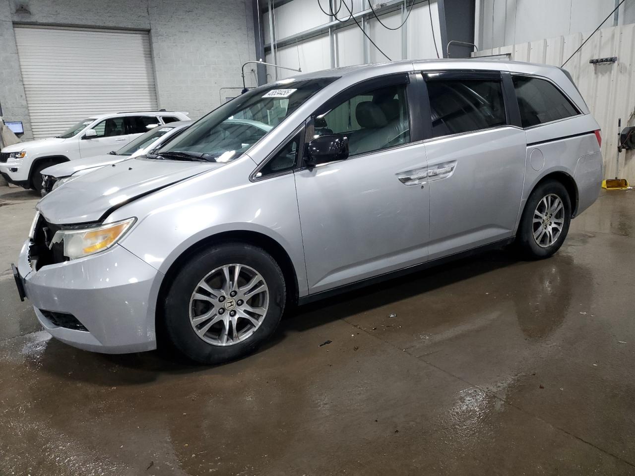 2011 Honda Odyssey VIN 5FNRL5H61BB007869