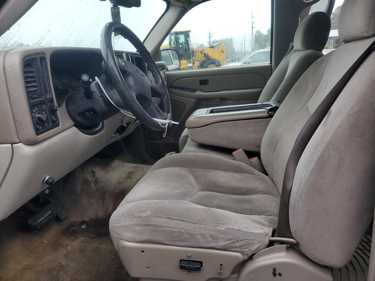 2005 Chevrolet Tahoe VIN 1GNEC13VX5R135569 Copart auction photo, rear end damage thumbnail 7