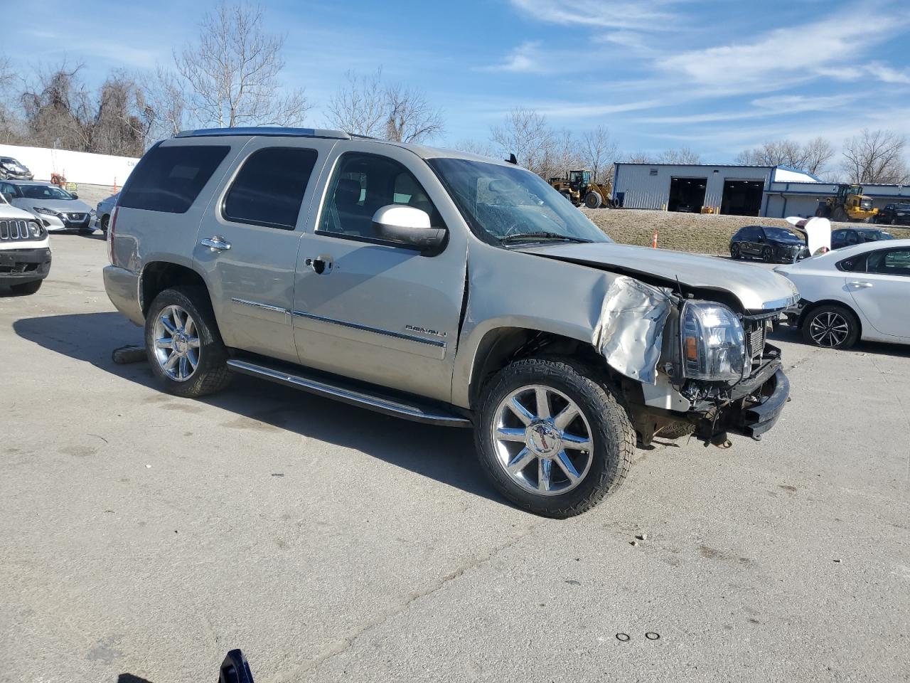 2013 GMC Yukon VIN 1GKS2EEF2DR149576 Copart auction photo, front end damage thumbnail 4