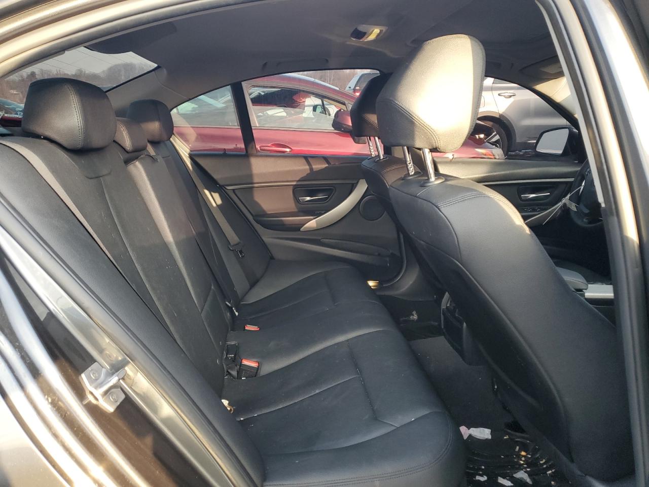 2017 BMW 3er VIN WBA8A3C53HK691918 Copart auction photo, front end / undercarriage damage thumbnail 10