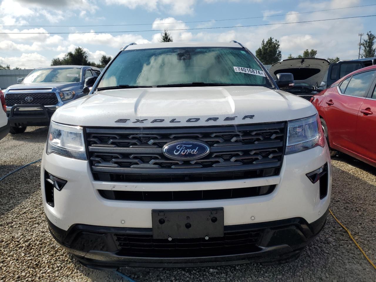 2018 Ford Explorer VIN 1FM5K7D89JGB04483 Copart auction photo, water/flood damage thumbnail 5