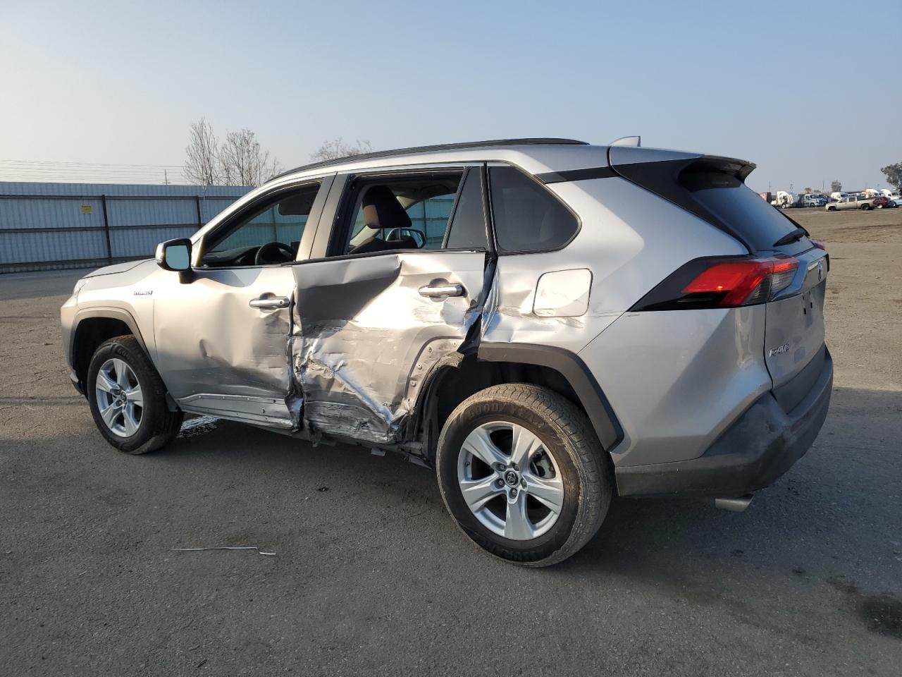 2021 Toyota RAV 4 VIN 4T3M6RFV3MU010708 Copart auction photo, side / rear end damage thumbnail 2