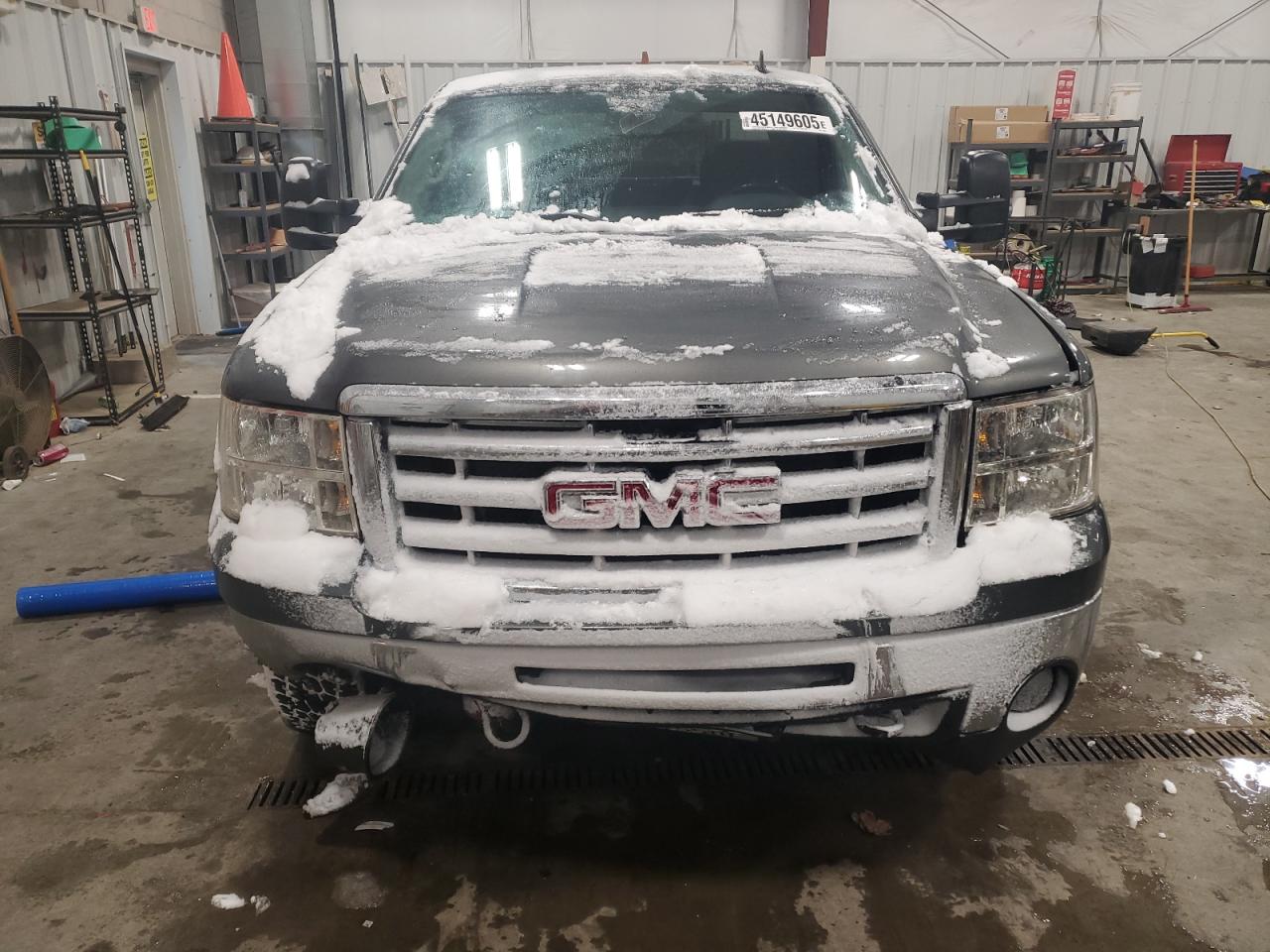 2011 GMC Sierra VIN 1GTR2VE38BZ376865 Copart auction photo, front end damage thumbnail 5