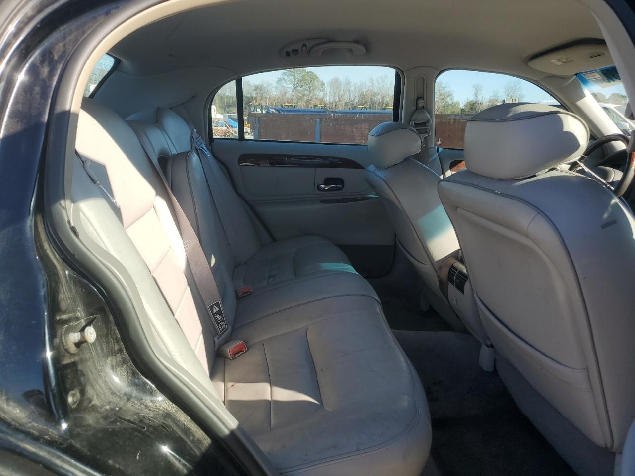 2002 Lincoln Town Car VIN 1LNHM82WX2Y666712 Copart auction photo, all over damage thumbnail 10