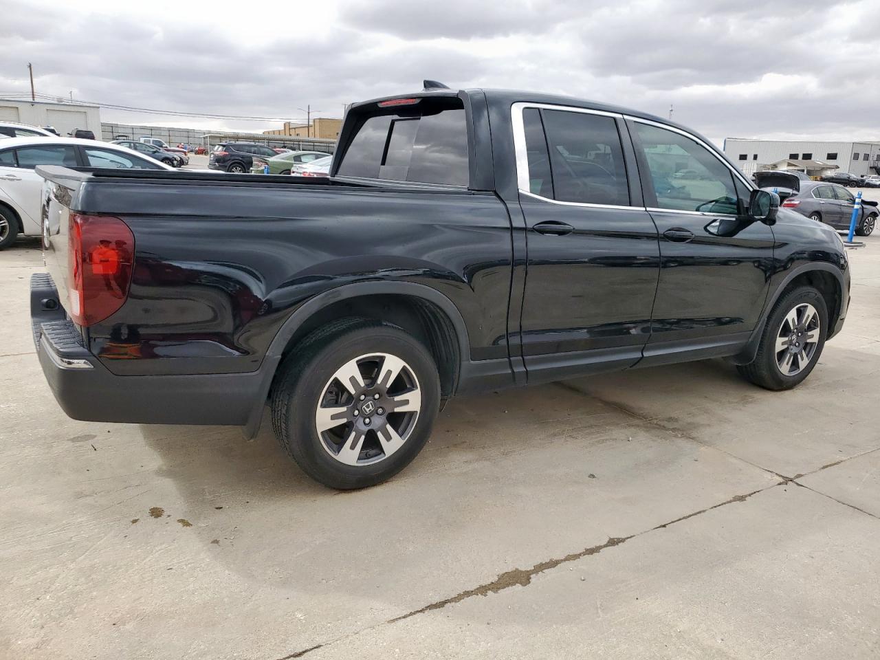 2019 Honda Ridgeline VIN 5FPYK2F65KB002634 Copart auction photo, front end damage thumbnail 3