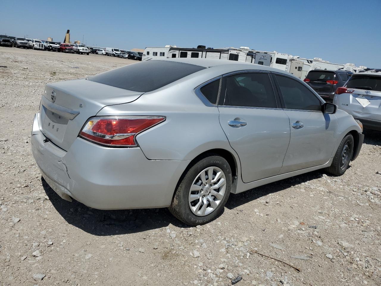 2015 Nissan Altima VIN 1N4AL3AP9FC260841 Copart auction photo, front end / hail damage thumbnail 3