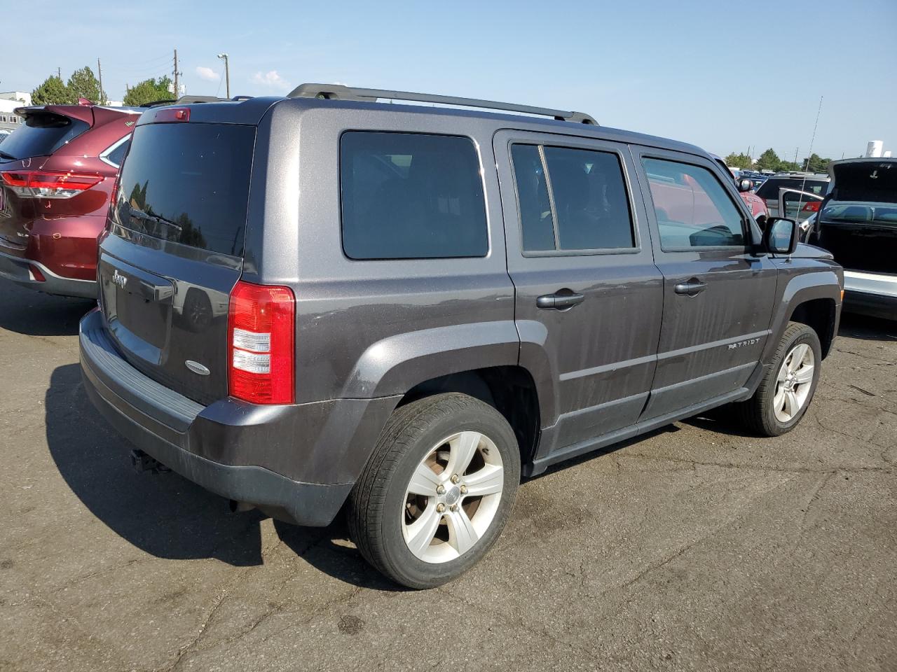 2014 Jeep Liberty (Patriot) VIN 1C4NJRFB0ED928925 Copart auction photo, hail damage thumbnail 3