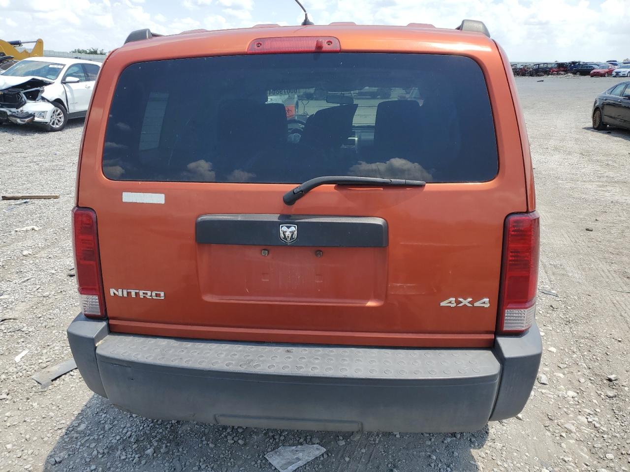 2007 Dodge Nitro VIN 1D8GU28K07W618223 Copart auction photo, biohazard/chemical / all over damage thumbnail 6