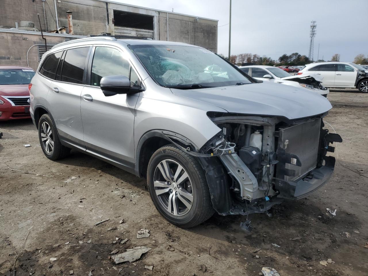 2017 Honda Pilot VIN 5FNYF6H55HB094555 Copart auction photo, front end / minor dent/scratches damage thumbnail 4