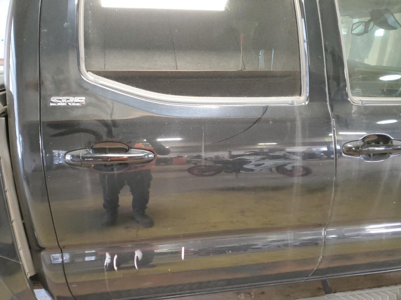 2020 Toyota Tacoma VIN 3TMCZ5AN0LM320074 Copart auction photo, front end / minor dent/scratches damage thumbnail 10