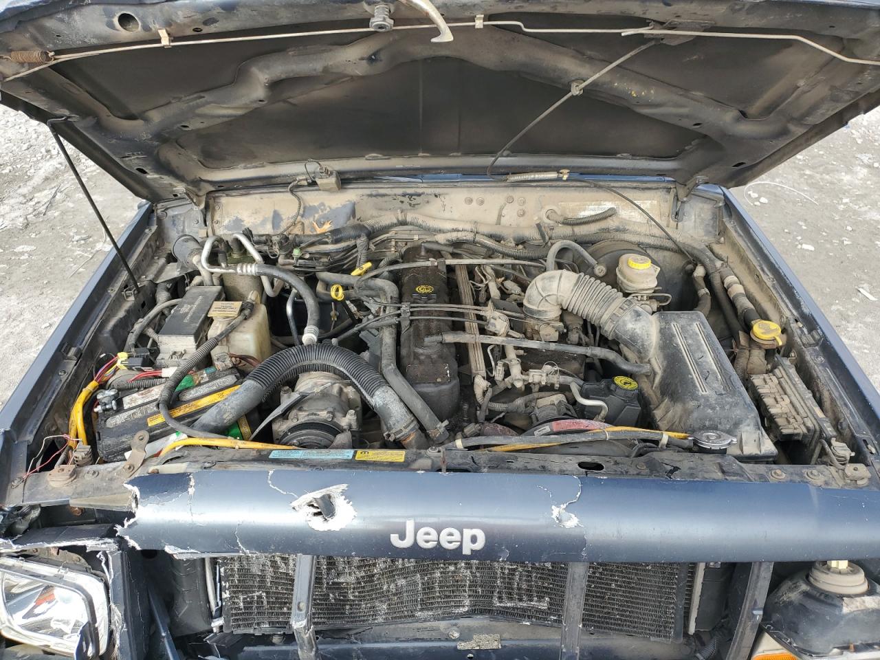 2001 Jeep Grand Cherokee VIN 1J4FF48S81L617663 Copart auction photo, front end / side damage thumbnail 11
