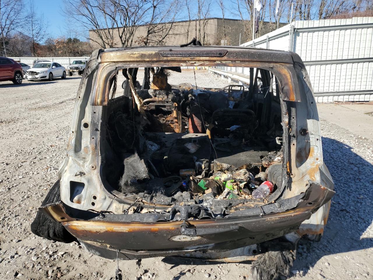 2018 KIA Soul VIN KNDJP3A54J7507536 Copart auction photo, burn damage thumbnail 6