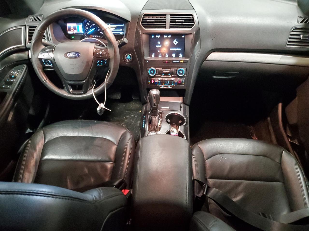 2018 Ford Explorer VIN 1FM5K8D82JGB29263 Copart auction photo, side / mechanical damage thumbnail 8