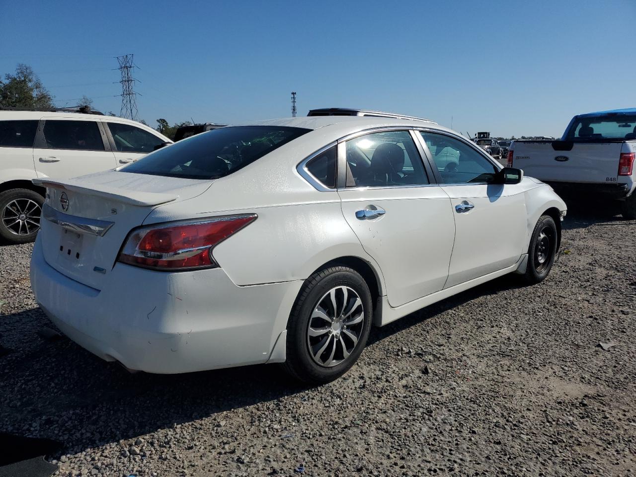 2014 Nissan Altima VIN 1N4AL3AP0EN358501 Copart auction photo, all over damage thumbnail 3