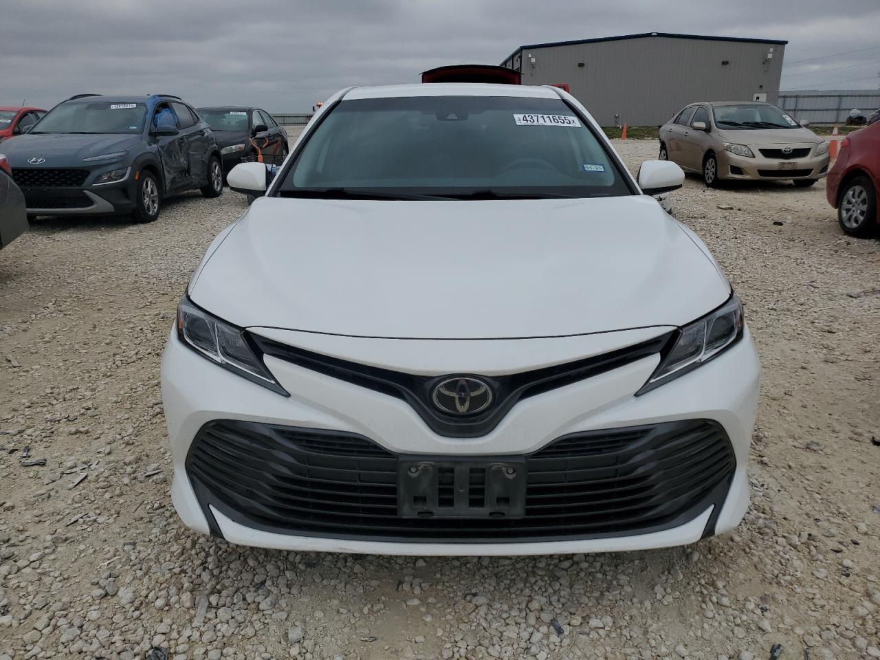 2019 Toyota Camry VIN 4T1B11HK0KU687862 Copart auction photo, rear end damage thumbnail 5