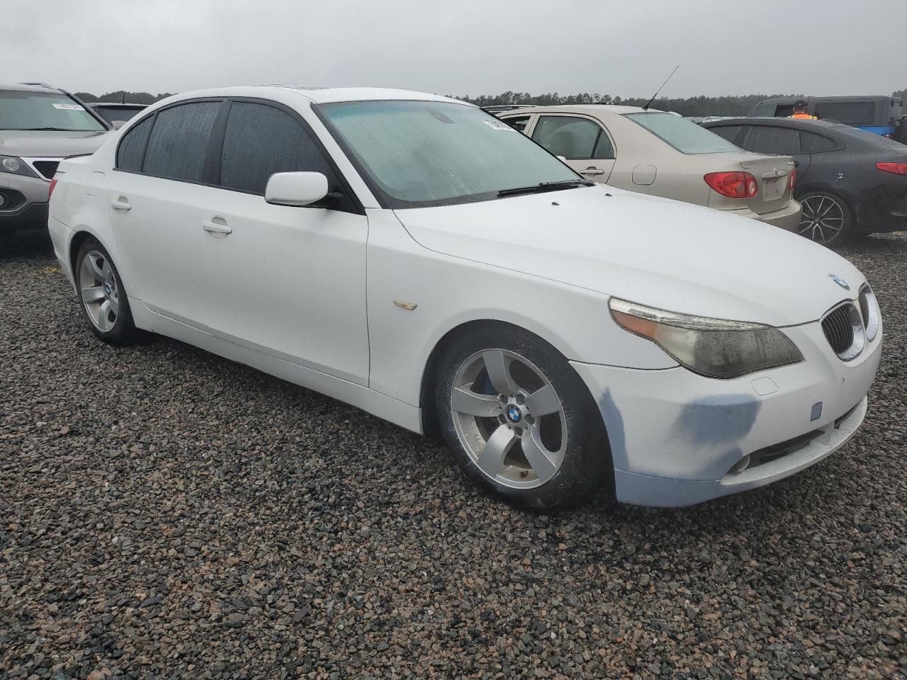 2007 BMW 5er VIN WBANE53517CY08259 Copart auction photo, water/flood damage thumbnail 4