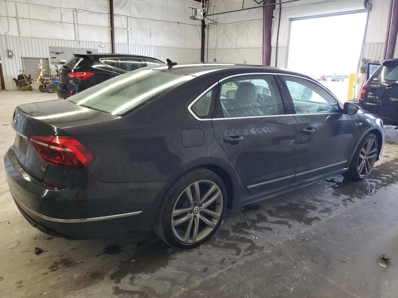 2017 Volkswagen Passat VIN 1VWDT7A36HC000456 Copart auction photo, front end / side damage thumbnail 3