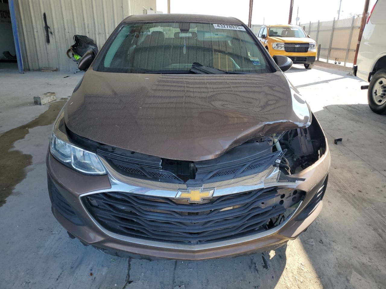 2019 Chevrolet Cruze VIN 1G1BC5SM8K7131998 Copart auction photo, front end damage thumbnail 5