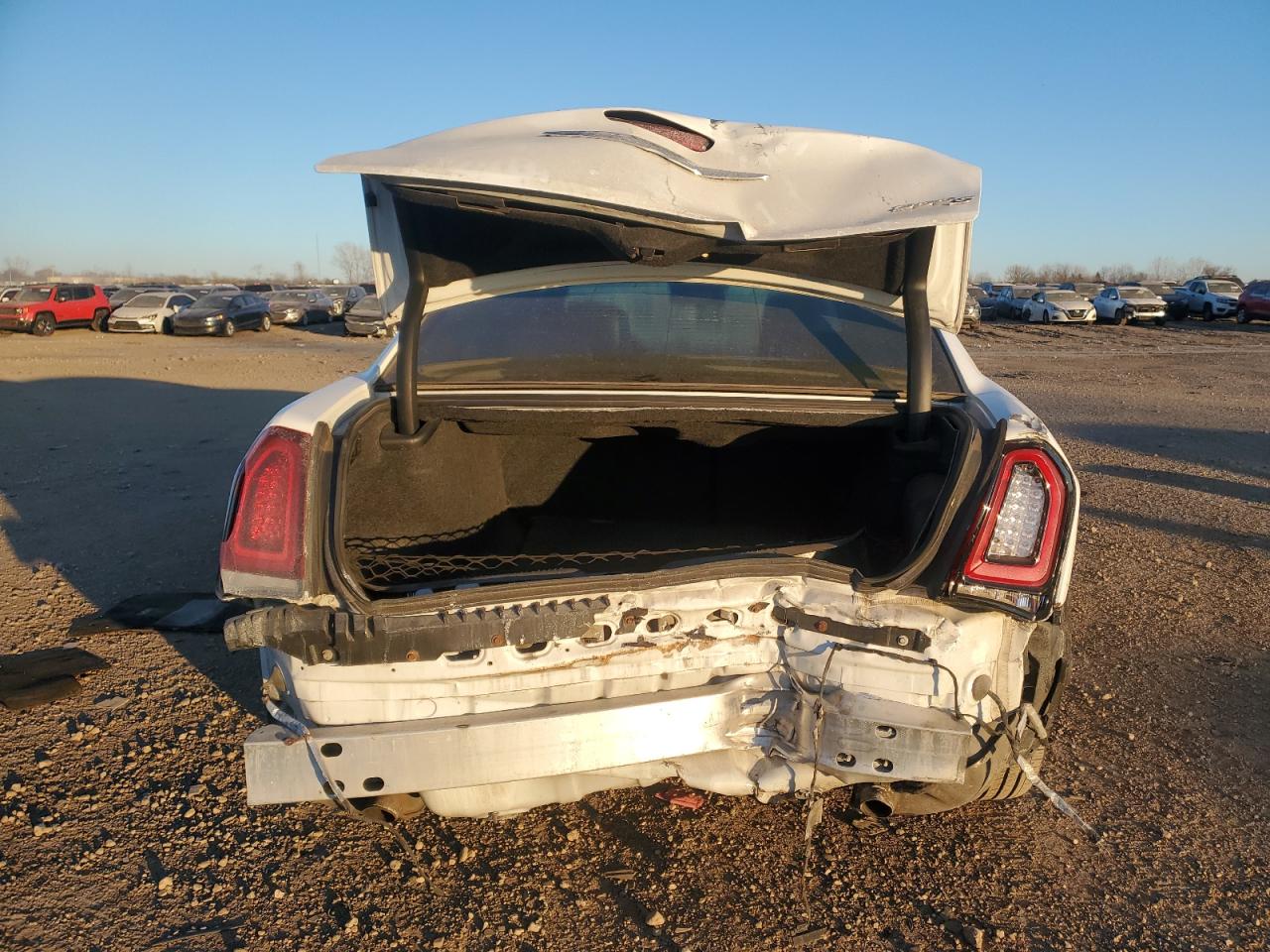 2015 Chrysler 300 VIN 2C3CCABG8FH908709 Copart auction photo, rear end damage thumbnail 6