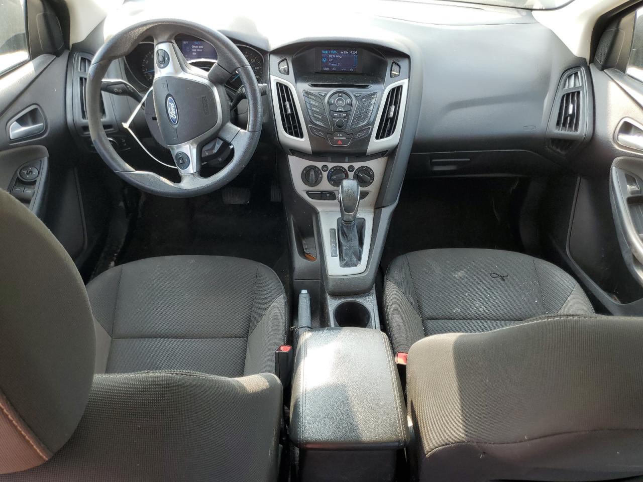 2014 Ford Focus VIN 1FADP3F28EL218271 Copart auction photo, normal wear / minor dent/scratches damage thumbnail 8