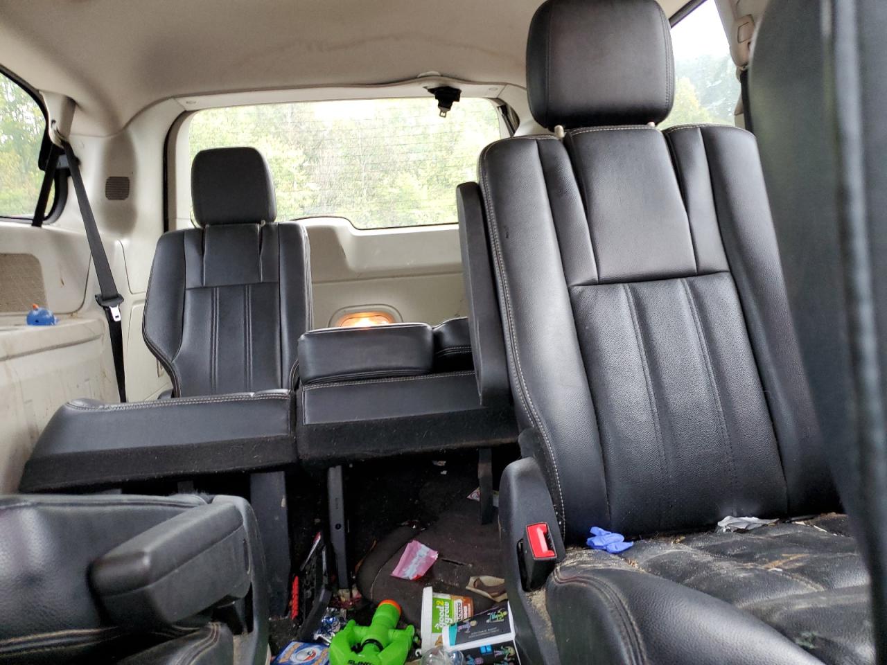 2012 Chrysler Town & Country VIN 2C4RC1BG3CR350649 Copart auction photo, front end / side damage thumbnail 10