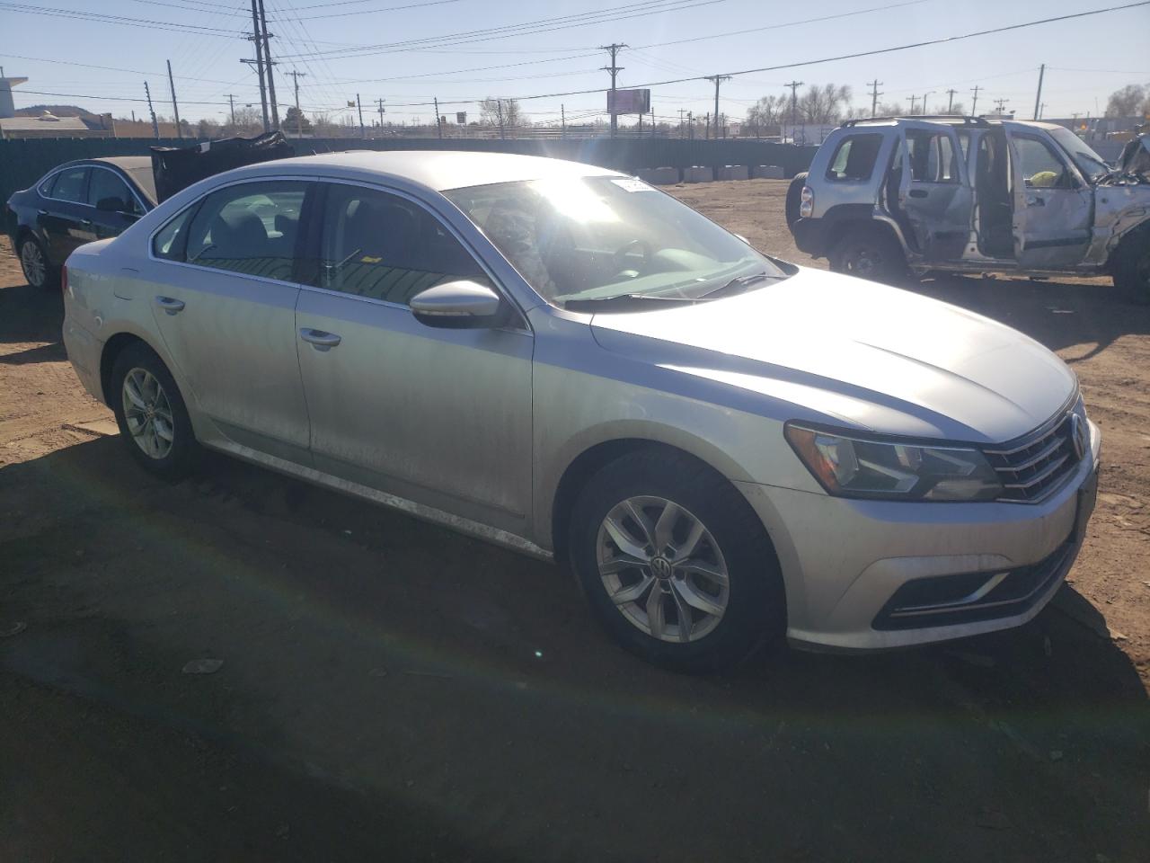 2016 Volkswagen Passat VIN 1VWAT7A32GC054967 Copart auction photo, minor dent/scratches damage thumbnail 4
