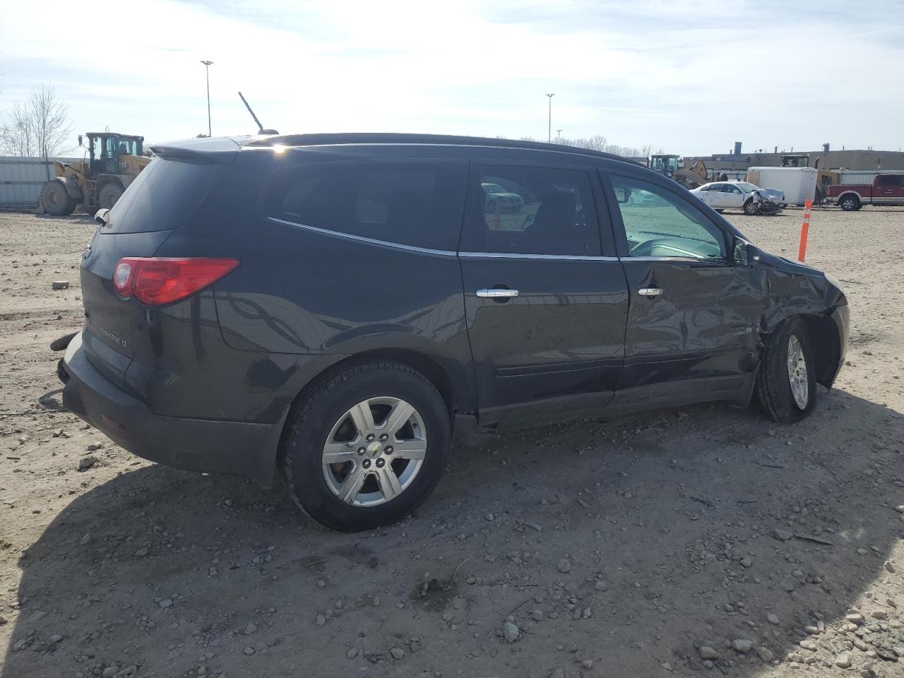2011 Chevrolet Traverse VIN 1GNKVGED7BJ267753 Copart auction photo, side / front end damage thumbnail 3