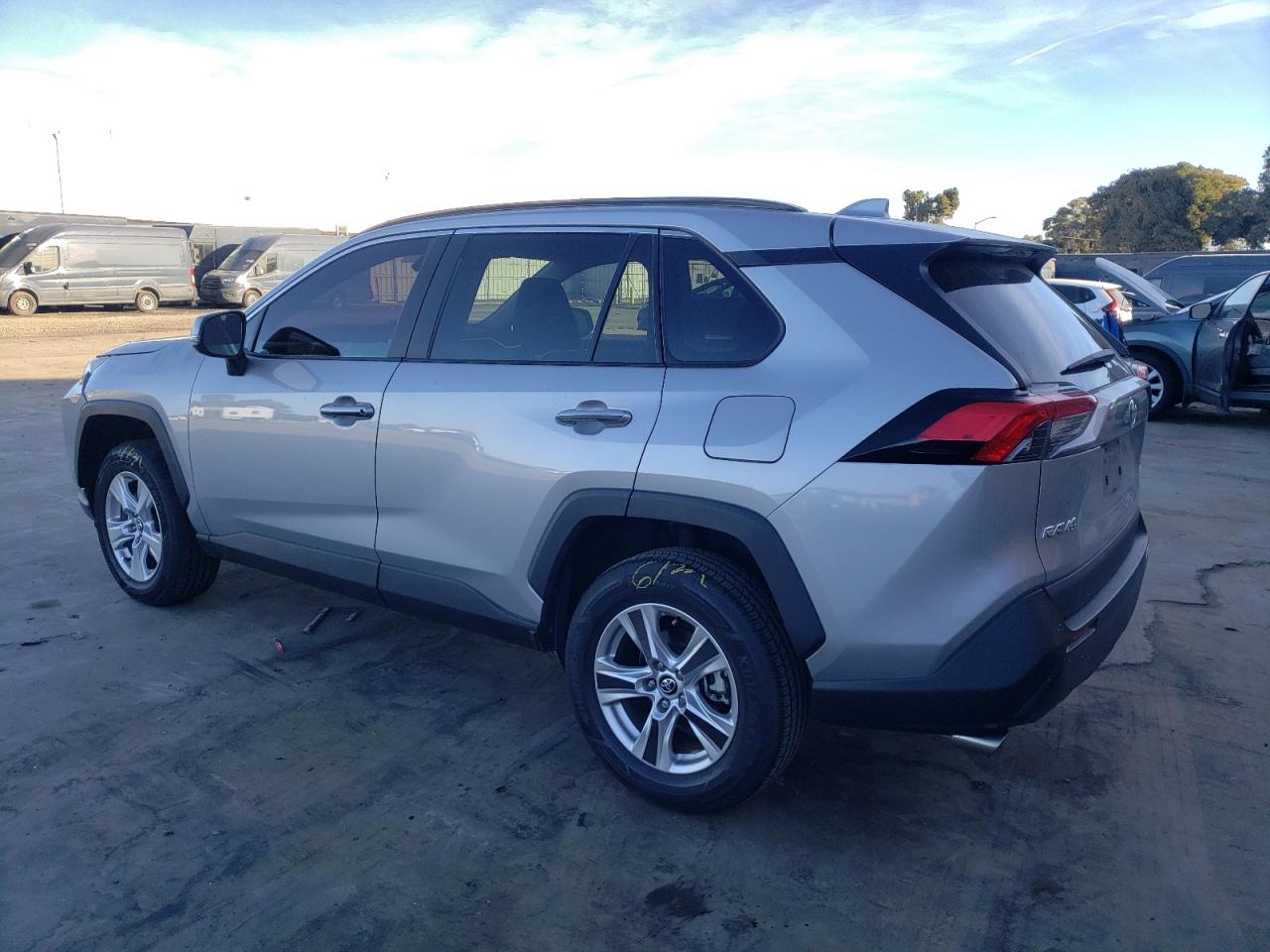 2020 Toyota RAV 4 VIN 2T3W1RFV2LW087267 Copart auction photo, side damage thumbnail 2