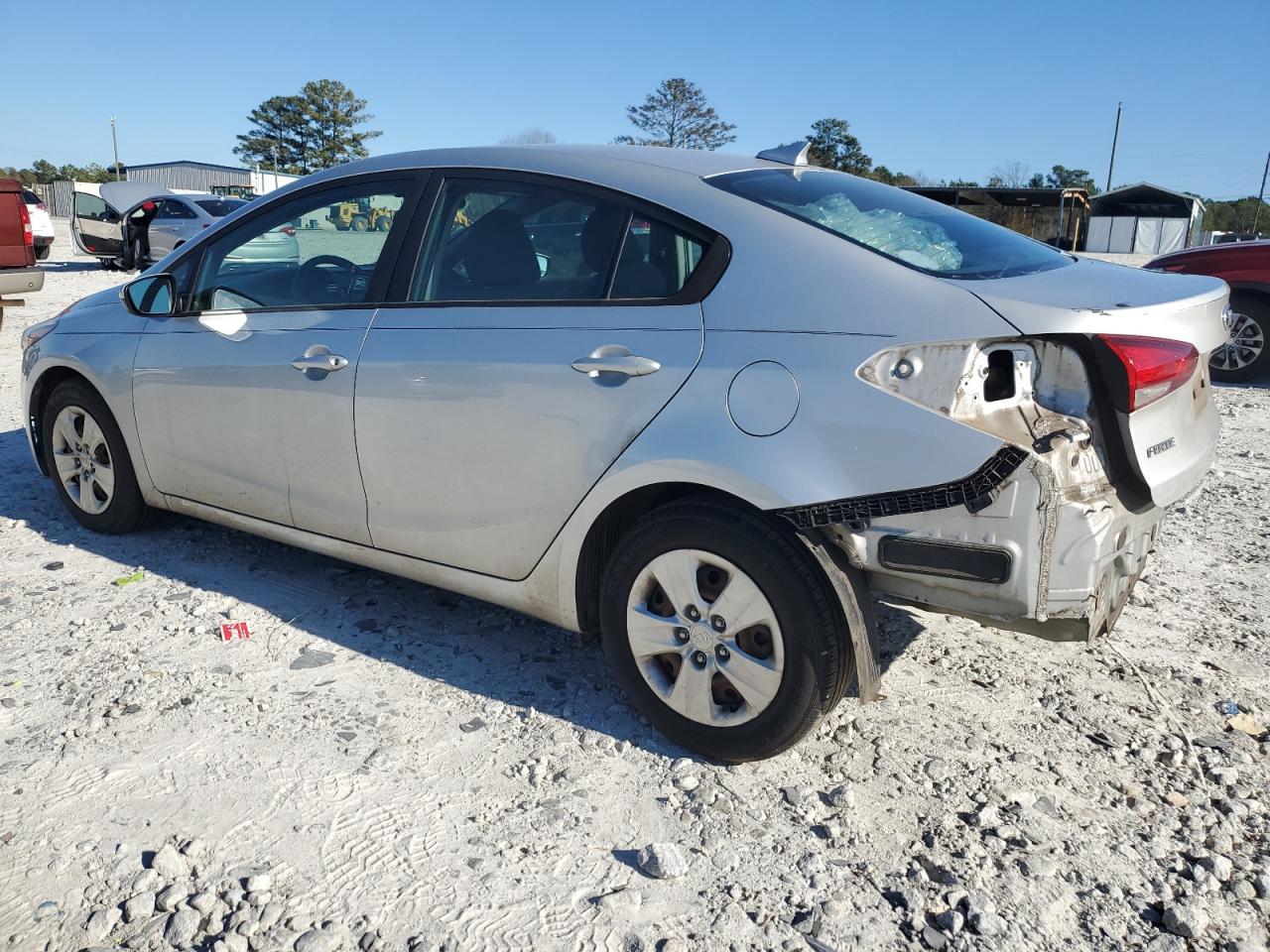 2018 KIA Forte VIN 3KPFL4A73JE213327 Copart auction photo, rear end damage thumbnail 2