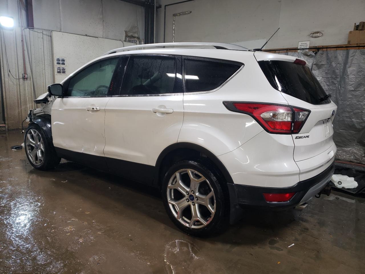 2017 Ford Escape VIN 1FMCU9J95HUB42170 Copart auction photo, front end damage thumbnail 2