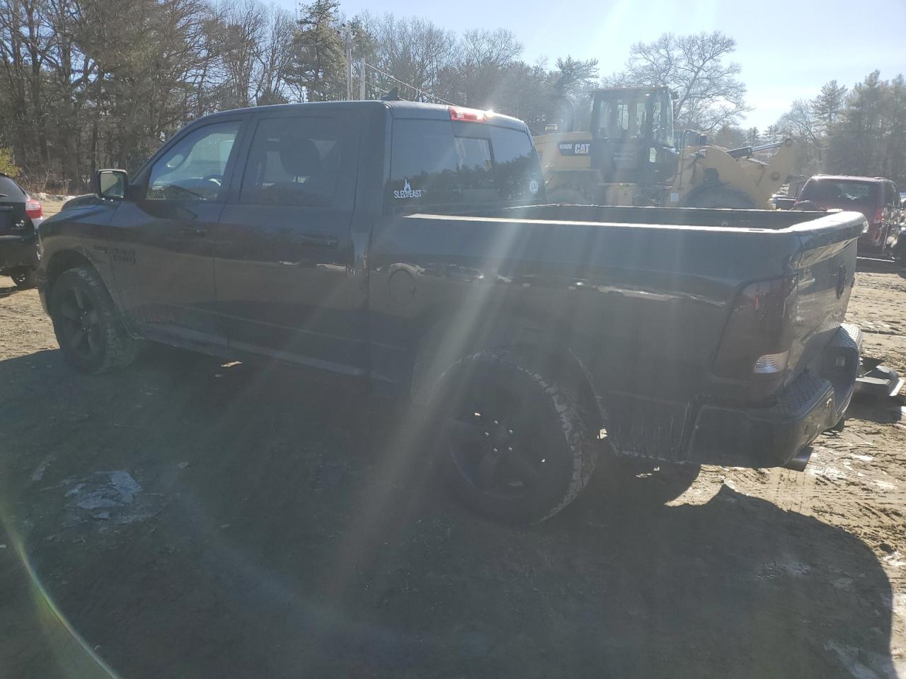 2018 RAM 1500 VIN 1C6RR7LT4JS247126 Copart auction photo, side / rear end damage thumbnail 2