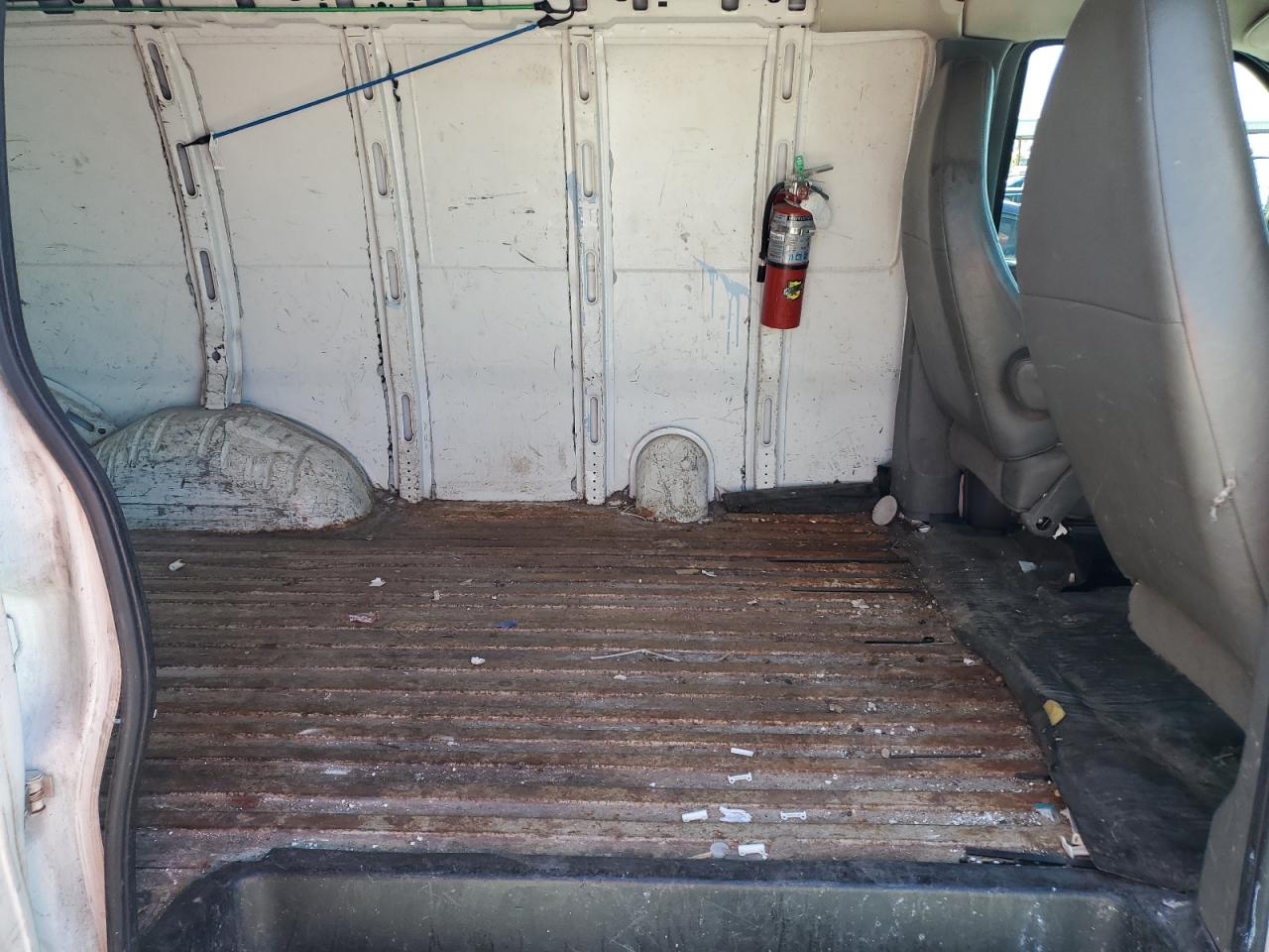 2014 Chevrolet Express VIN 1GCWGFFA9E1189189 Copart auction photo, front end damage thumbnail 11