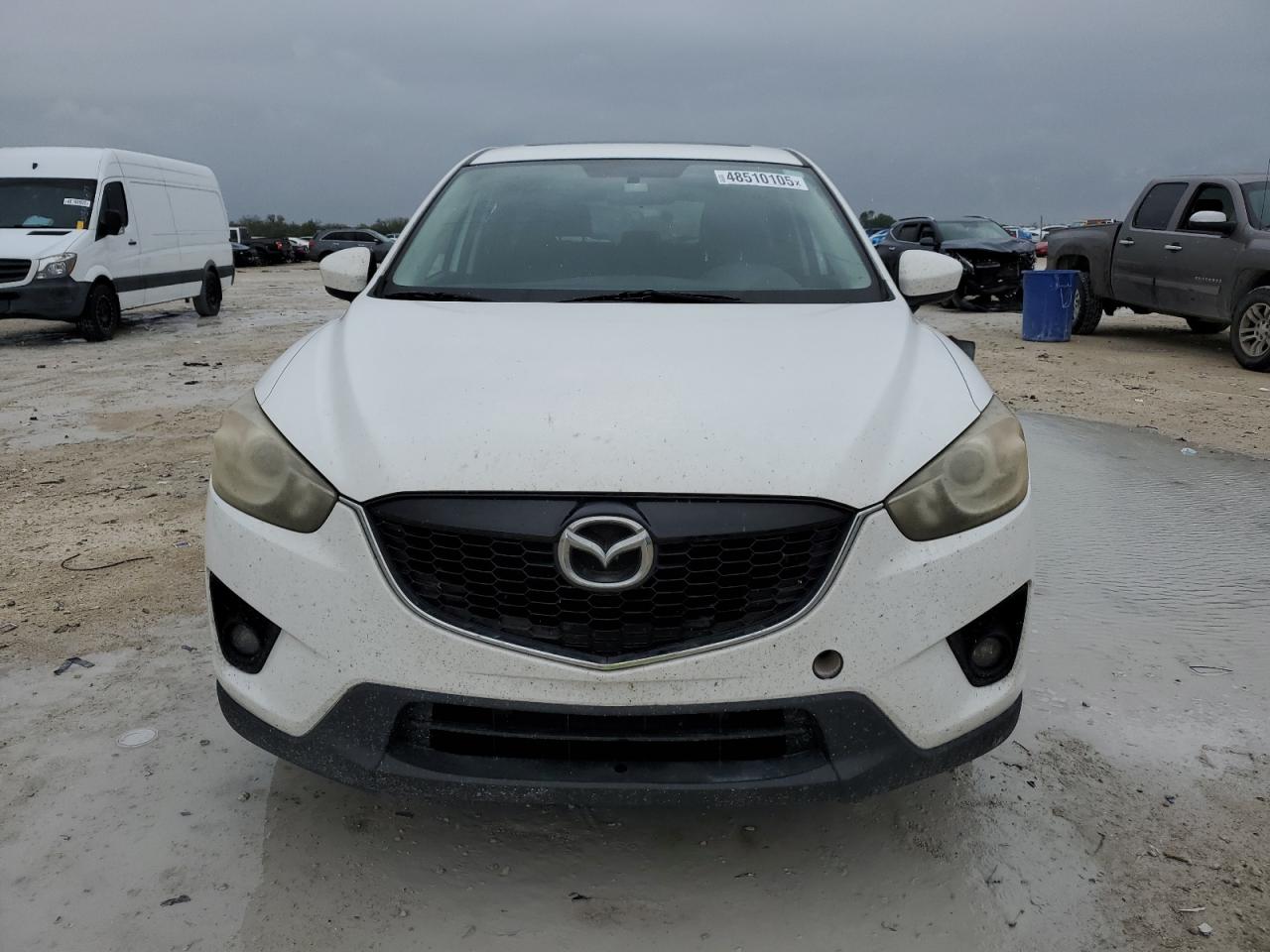 2014 Mazda CX-5 VIN JM3KE2CY2E0380593 Copart auction photo, water/flood / minor dent/scratches damage thumbnail 5