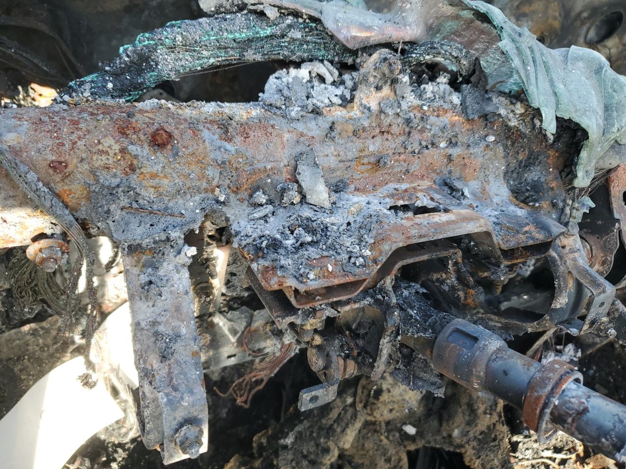2020 KIA Optima VIN 5XXGT4L36LG393699 Copart auction photo, burn damage thumbnail 9