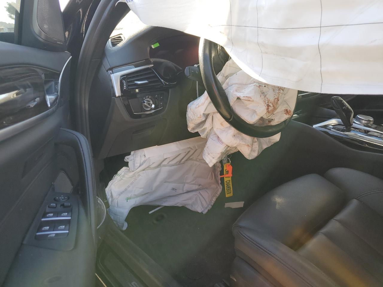 2020 BMW 5er VIN WBAJA9C05LCD74527 Copart auction photo, front end / minor dent/scratches damage thumbnail 8