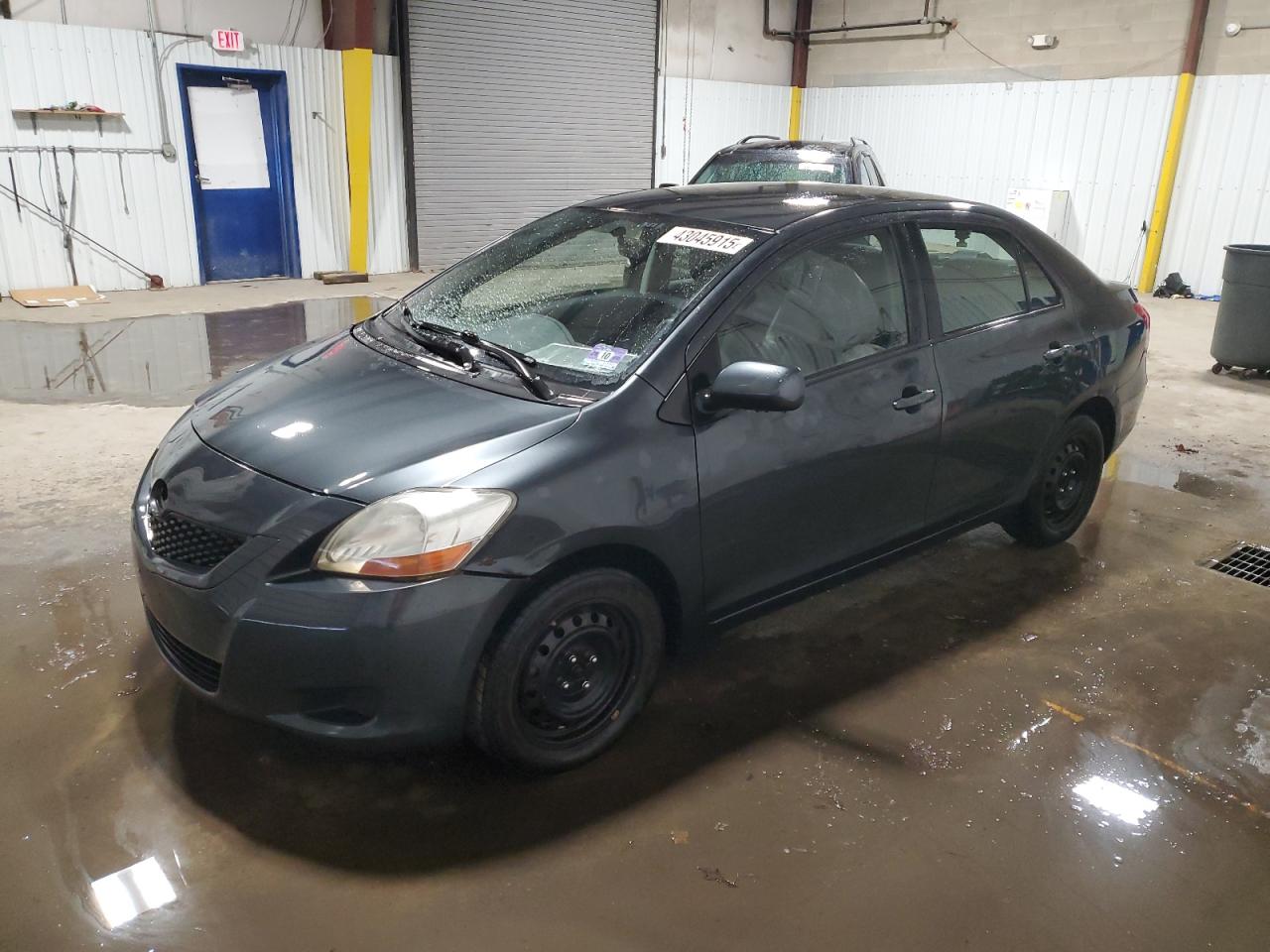 2009 Toyota Yaris VIN JTDBT903094042849