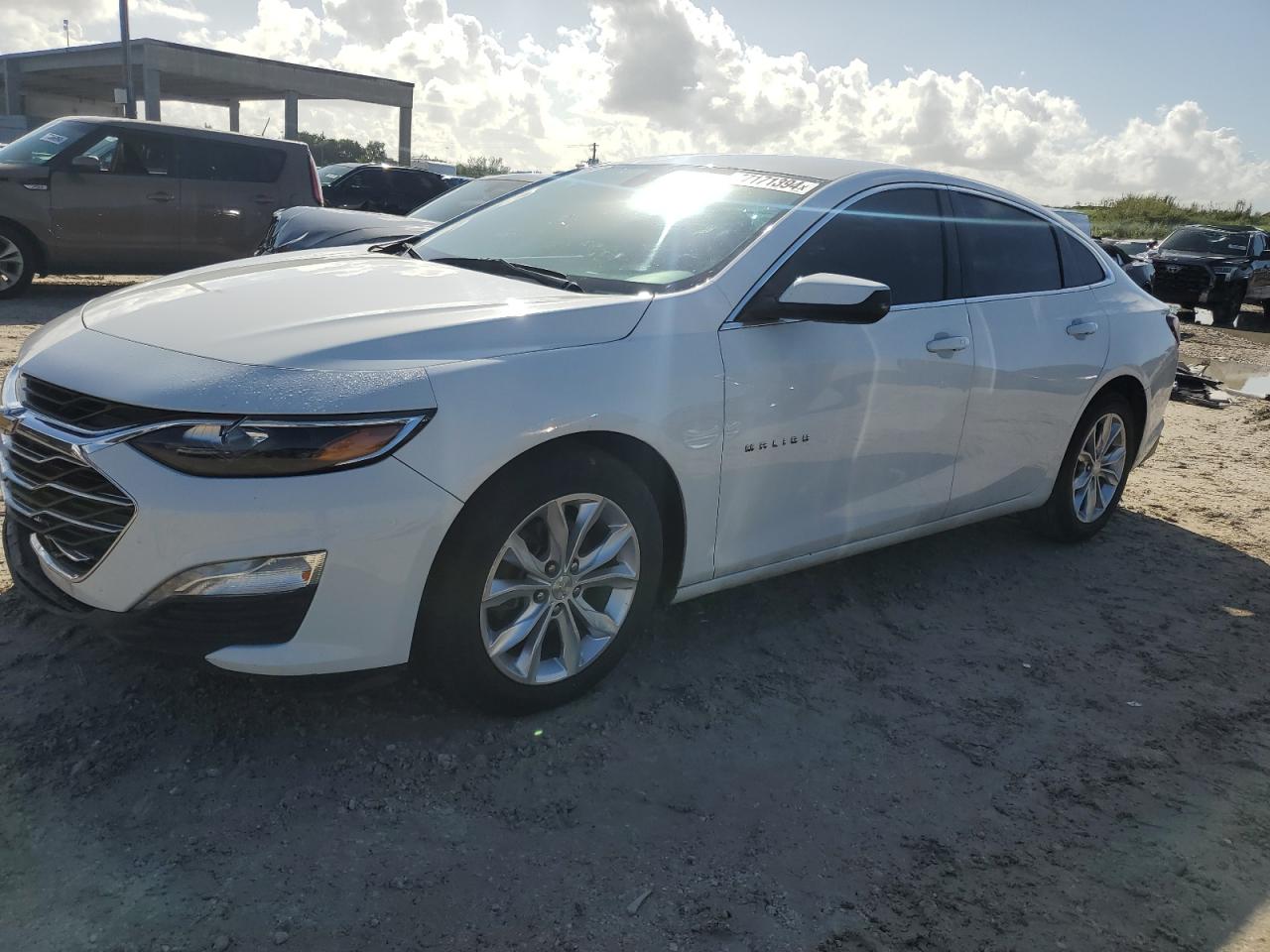 2019 Chevrolet Malibu VIN 1G1ZD5ST1KF105624