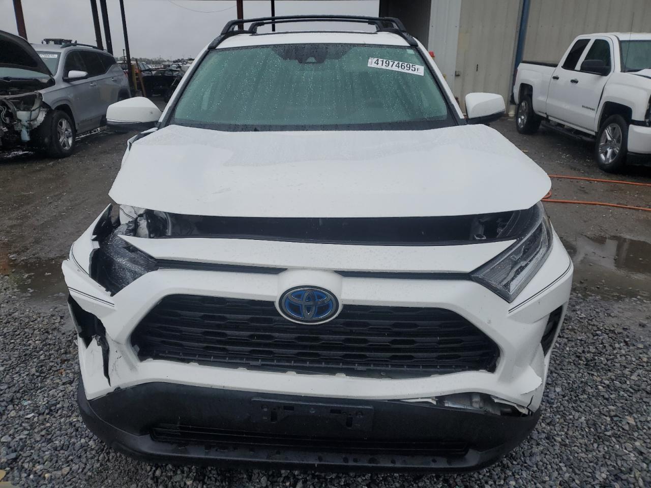 2019 Toyota RAV 4 VIN 2T3RWRFV4KW018741 Copart auction photo, front end damage thumbnail 5