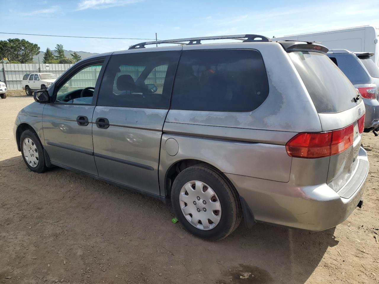 2000 Honda Odyssey VIN 2HKRL185XYH549305 Copart auction photo, mechanical damage thumbnail 2