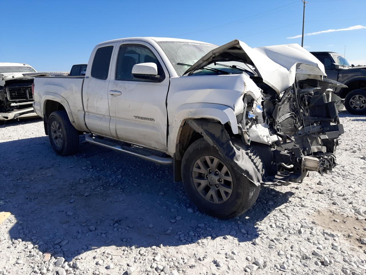 2018 Toyota Tacoma VIN 5TFSX5EN0JX059144 Copart auction photo, front end damage thumbnail 4