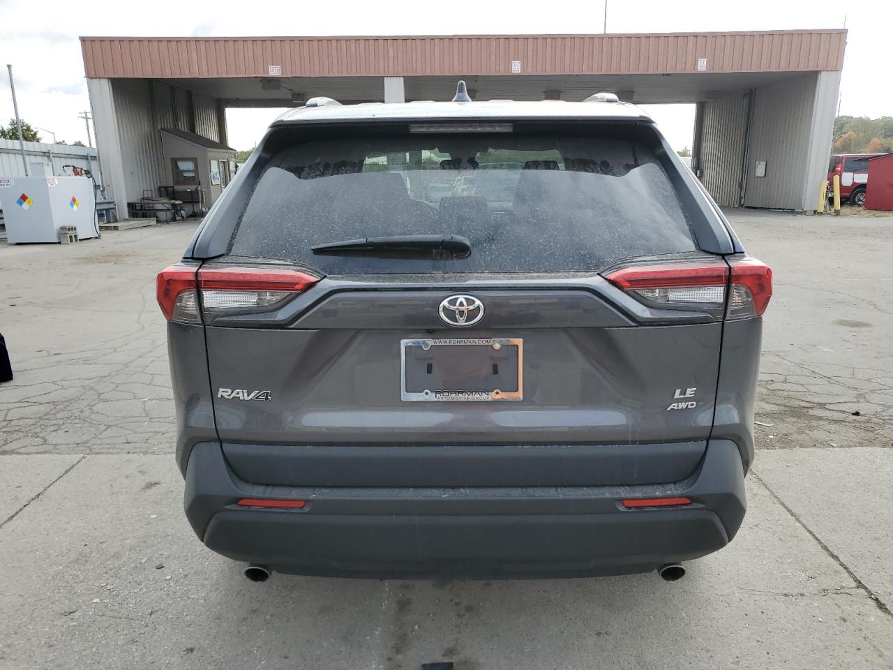 2021 Toyota RAV 4 VIN 2T3F1RFV1MC243012 Copart auction photo, front end / side damage thumbnail 6